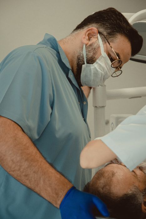 Zubní implantáty fotka